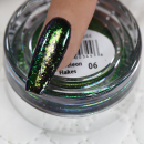 CR8- CHAMELON FLAKES NAIL ART #6